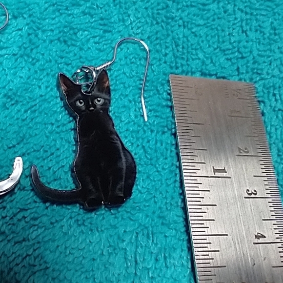 Cute black cat Halloween wire dangle earrings witch wicca gothic - Picture 3 of 4
